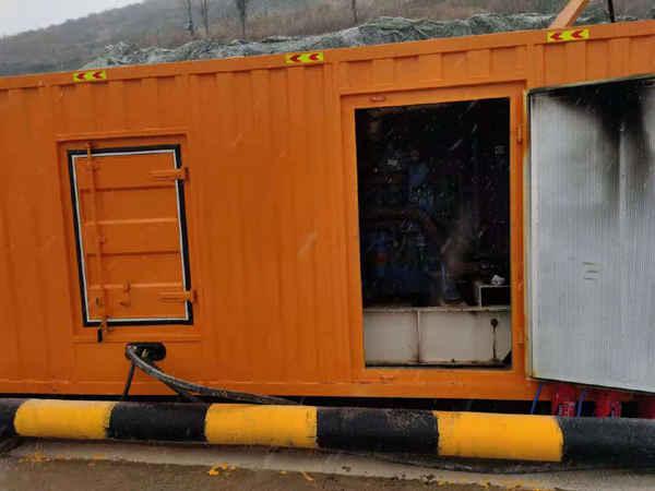 新泰发电车出租-应急柴油发电机组选什么样的比较好?