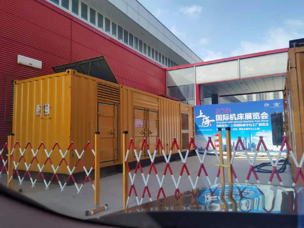 新泰出租发电机-柴油发电机和汽油发电机哪个更好一些?